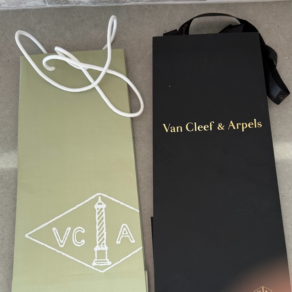 2 Van Cleef & Arpels Black and Green Gift Bags